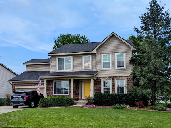 9180 Springwood Ct, Howell, MI 48843