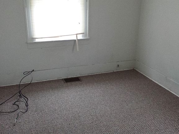 5th image of 4046 Brooke St Unit A