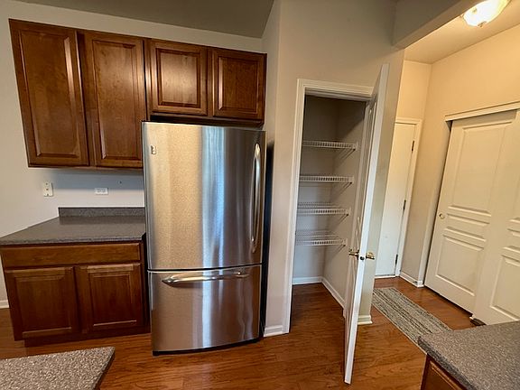 5th image of 13337 Oakwood Ave