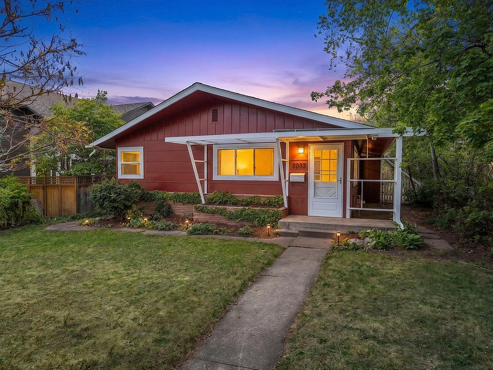 1st image of 2032 Mariposa Ave