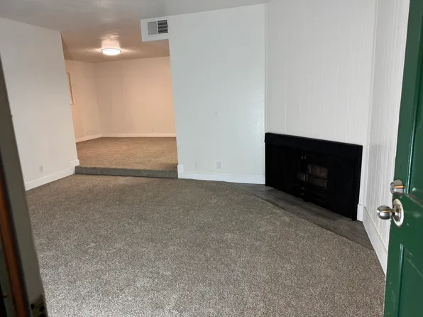 111-113 Woodbury Cir #111, Vacaville, CA 95687