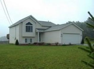 6217 Johnson Rd, Greenville, MI 48838