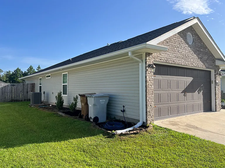 5110 Carley Ct — Photo 3