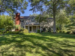 916 Sturges Hwy, Westport, CT 06880