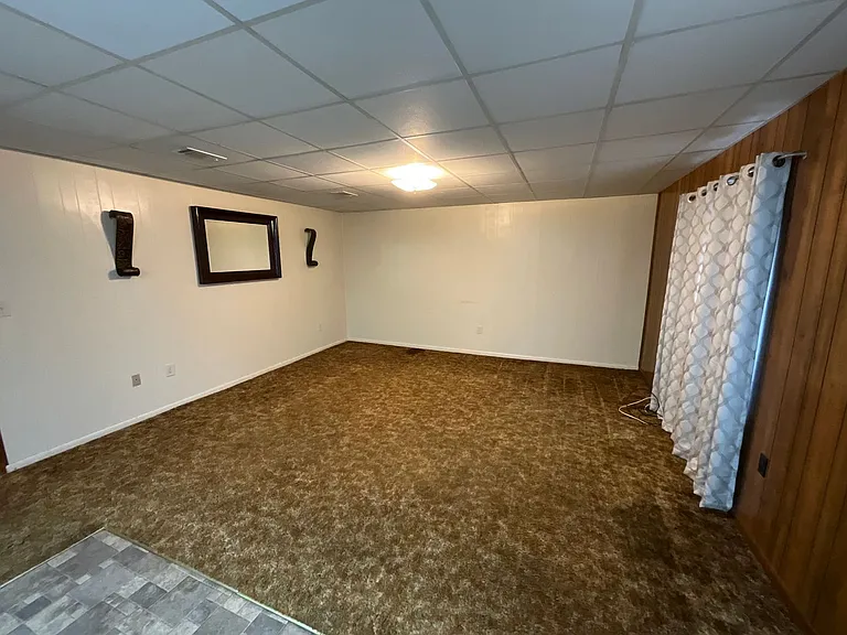 2337B Fillmore Dr — Photo 2