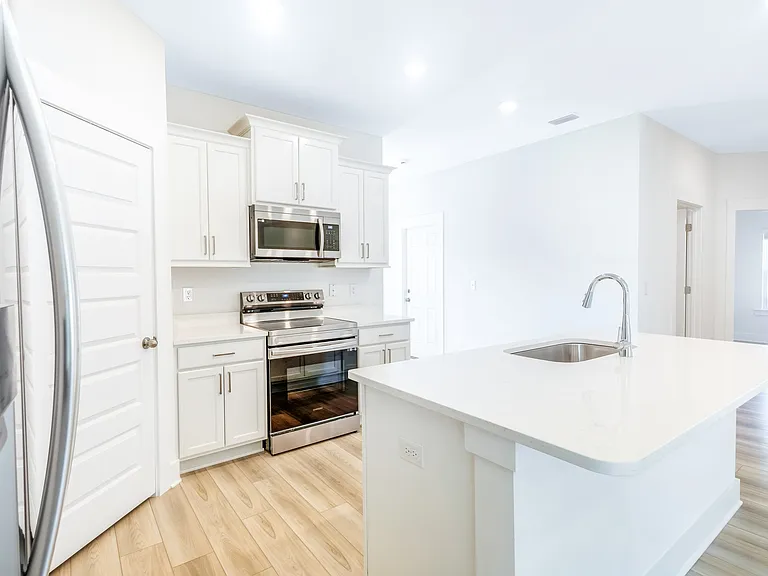 5320 Cornwall Dr — Photo 16