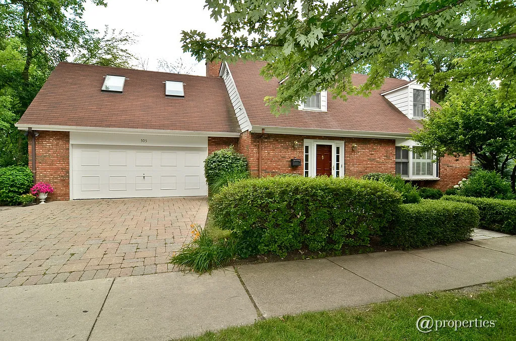 367 Washington Ave photo 1
