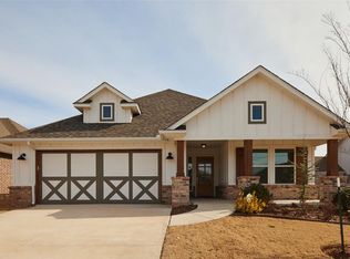 6 Ivory Dr, Yukon, OK 73099