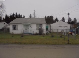 491 NE Meadow Ave, Roseburg, OR 97470