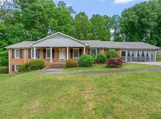 938 Croyden St, High Point, NC 27262