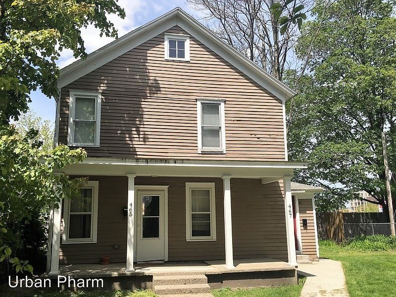 1st image of 465 Crescent St NE