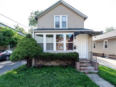 434 S Jackson St, Waukegan, IL, 60085