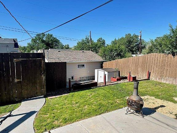 5th image of 803 7th Ave N