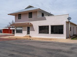 200 N 3rd St, Canadian, TX 79014