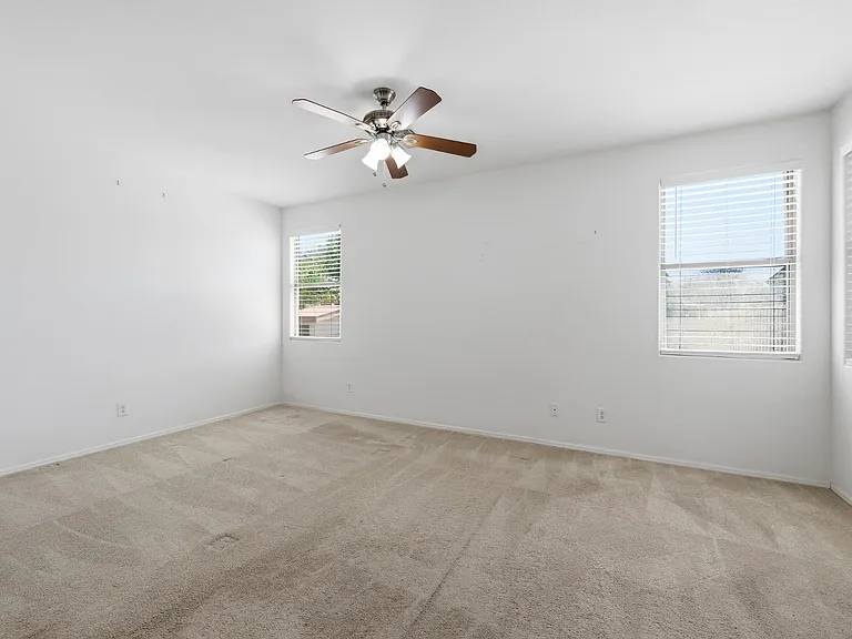8407 W Myrtle Ave — Photo 13