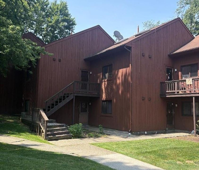 1st image of 2 Squaw Valley Ct Unit 6