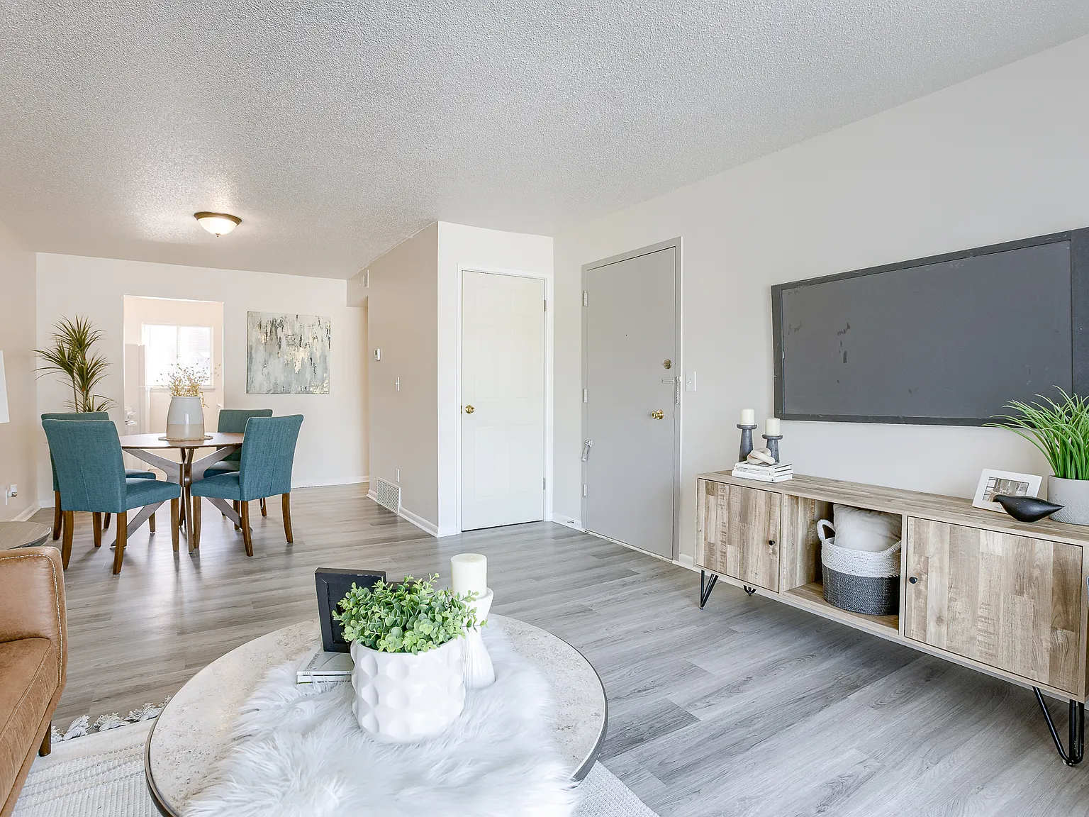 1 bed, 690 sqft, $799 — Photo 1