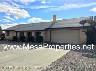 14489 Manzano Rd, Victorville, CA 92392