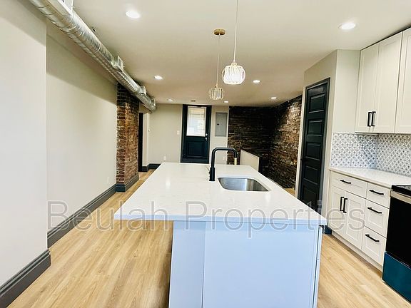 5th image of 1228-1230 Victor St Floor 3