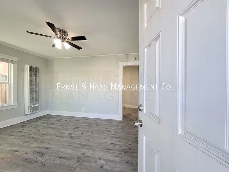 1145 Freeman Ave #A — Photo 3