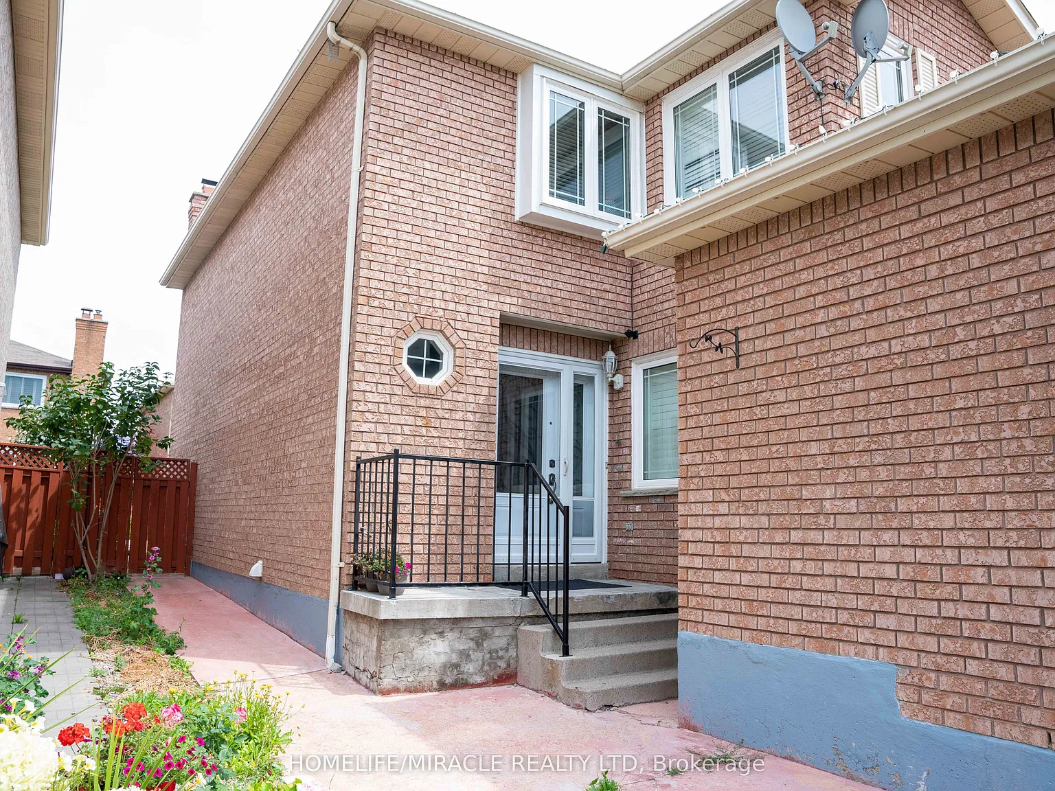 5 bed, $3,700 — Photo 2