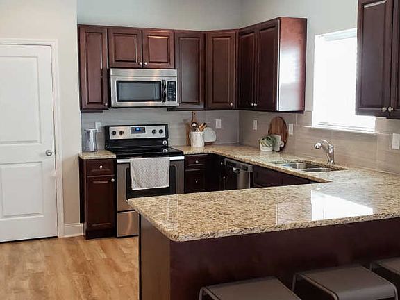 3rd image of 8421 Brookmoor Ln #6