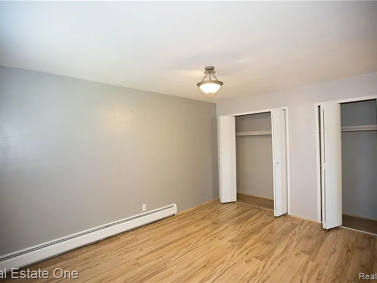 2420 Parmenter Blvd #210 — Photo 6