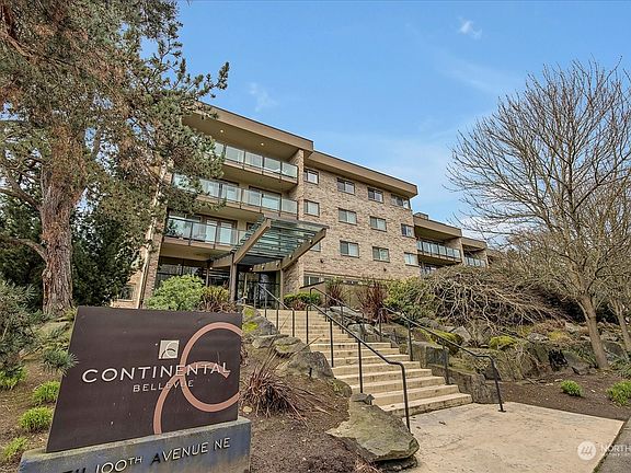 2nd image of 511 100th Avenue NE #403