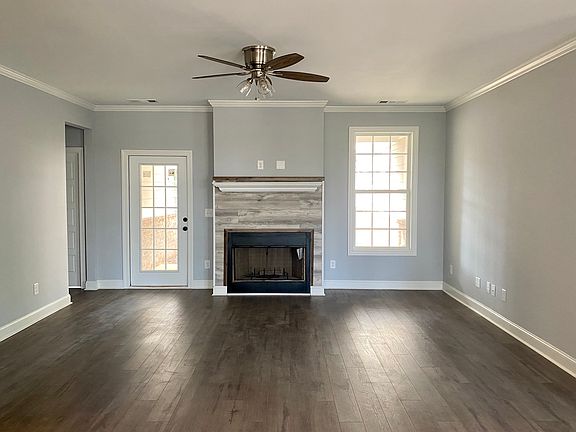 5th image of 676 Craig Dr