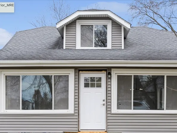 1301 N Lake Shore Dr, Round Lake Beach, IL 60073