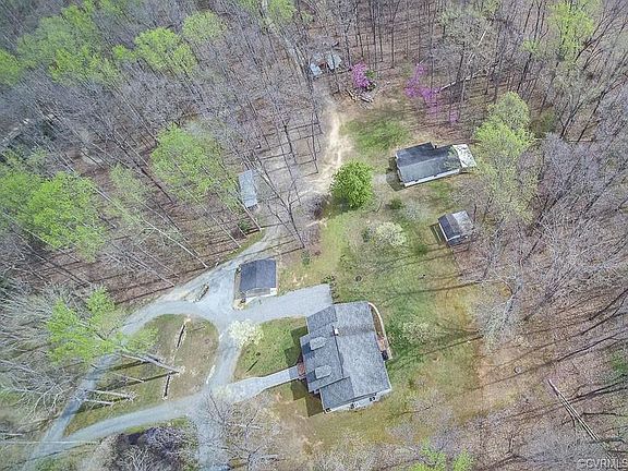 2nd image of 13504 Pine Oak Ln