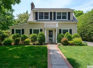 174 Euston Rd, Garden City, NY 11530