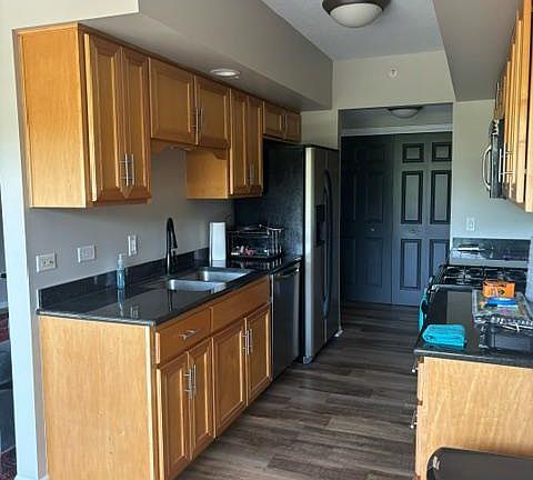 4th image of 49 Old Frankfort Way APT 211