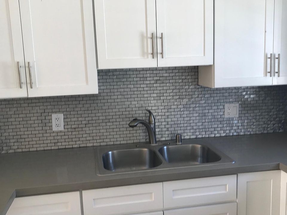 1st image of 1031 Ocean Park Blvd APT 4