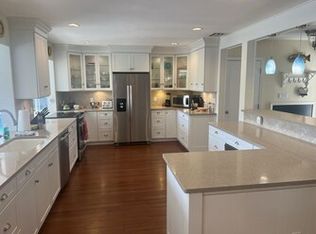 2732 Valencia Dr, Sarasota, FL 34239