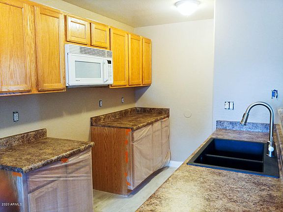 4th image of 3537 E Ludlow Dr