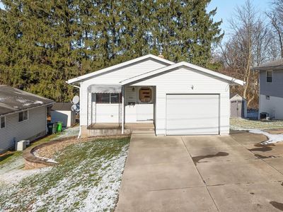 957 Brady Ave, Barberton, OH, 44203