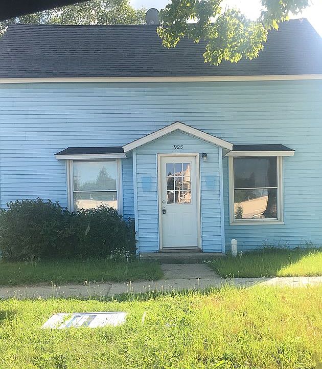 1st image of 925 N 4th Ave