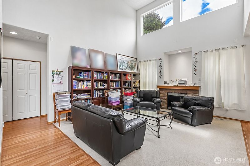 5th image of 17608 SE 35th Street