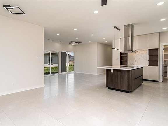 2nd image of 1008 Sonoma Ranch St