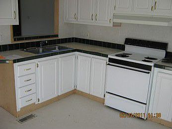 2nd image of 348 E Elmore St