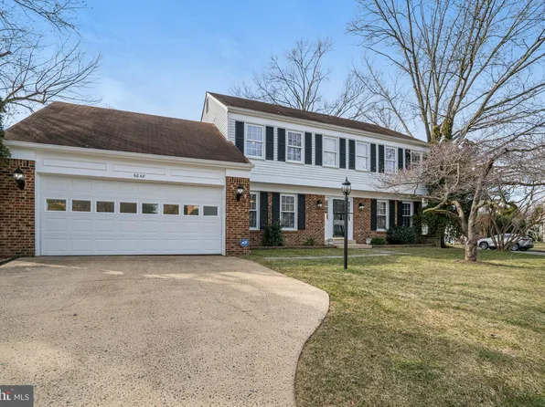 6848 Boot Ct, Lorton, VA 22079