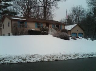 12 Newburgh Rd, Nashua, NH 03062