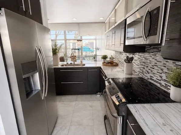 7334 Marina Pacifica Dr N, Long Beach, CA 90803