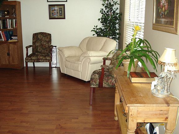 3rd image of 642 Saint Edmunds Ln