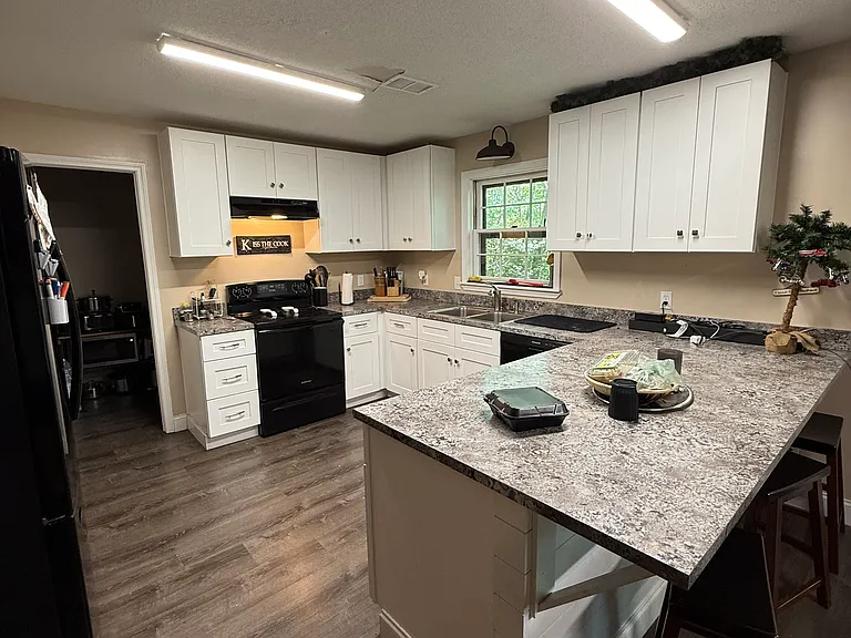 51 Georgia Ave — Photo 3