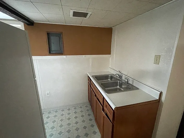 614 W Hill St #1 — Photo 8
