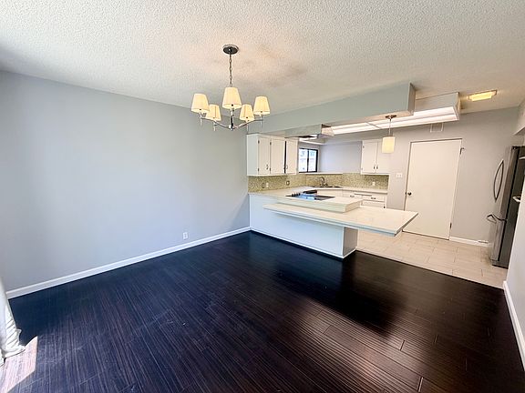 5th image of 675 Ultimo Ave