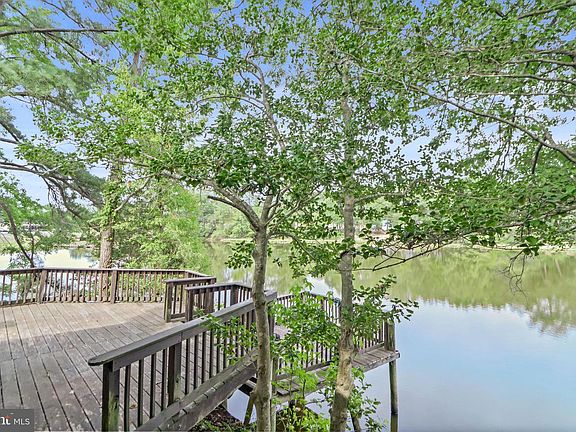 4th image of 434 Mattox Ave