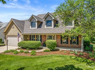 4903 Clearwater Ln, Naperville, IL 60564